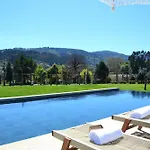 مزرعة للإقامة Quinta De Grejufe - *