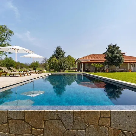 Quinta De Grejufe - *