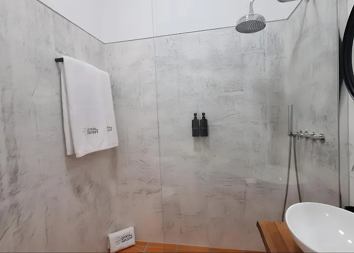 Farma Quinta De Grejufe - *